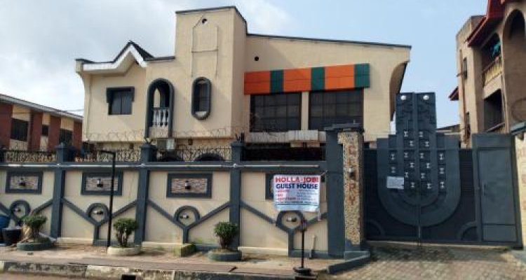 Holla-Jobi Guest House