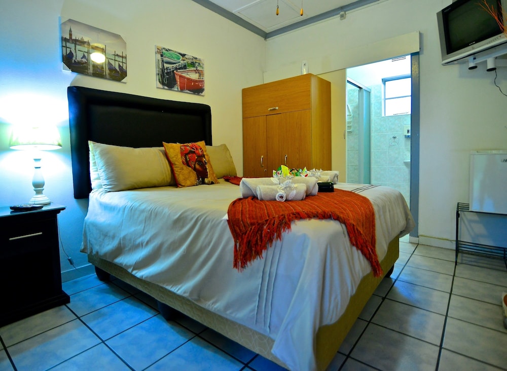 LALAMO GUEST HOUSE