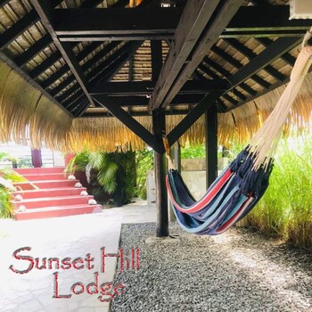 Sunset Hill Lodge