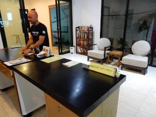 Khaolak Wandee Hostel