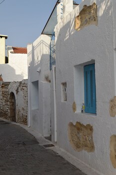 Creta Blue