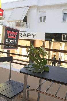 Royal Aparthotel City Centre