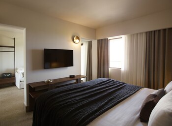 Asterion Beach Hotel & Suites