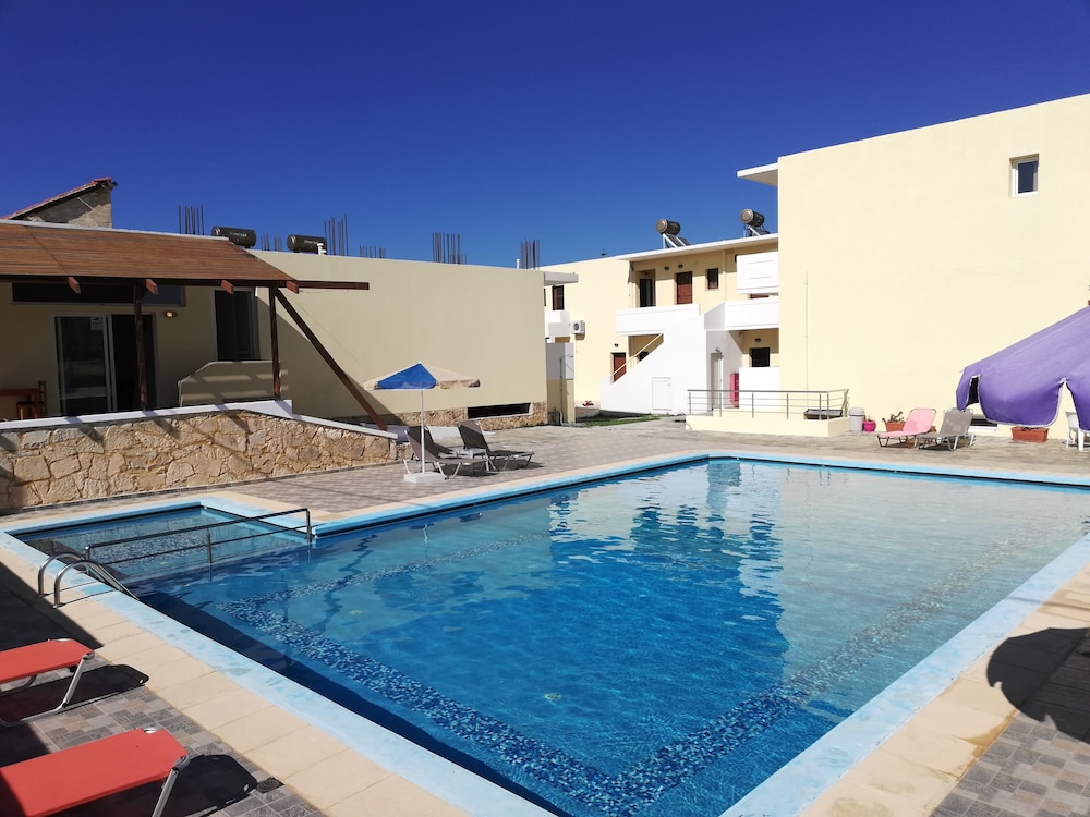 Karmi Studios and Apartments
