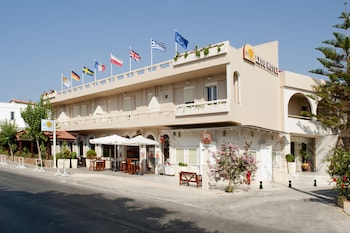 Axos Hotel