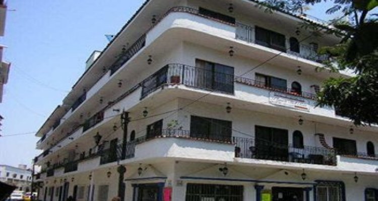 Suites Plaza del Rio