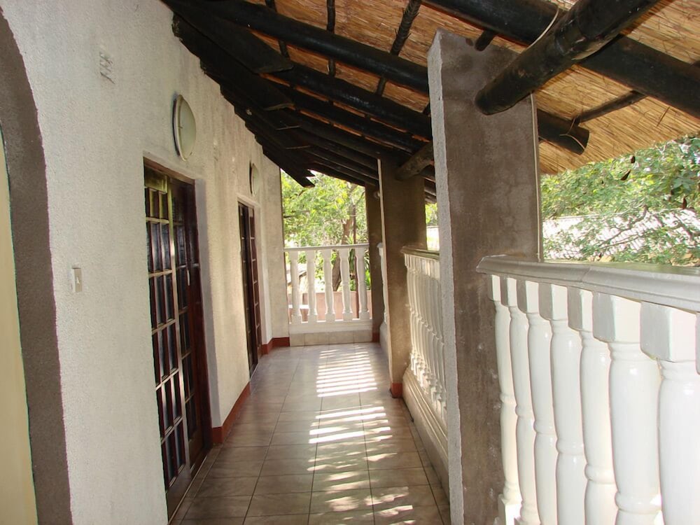 Mopani Lodge