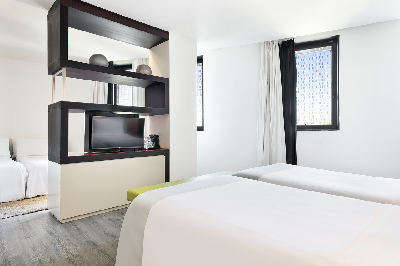 Hotel Barcelona Condal Mar managed by Melia