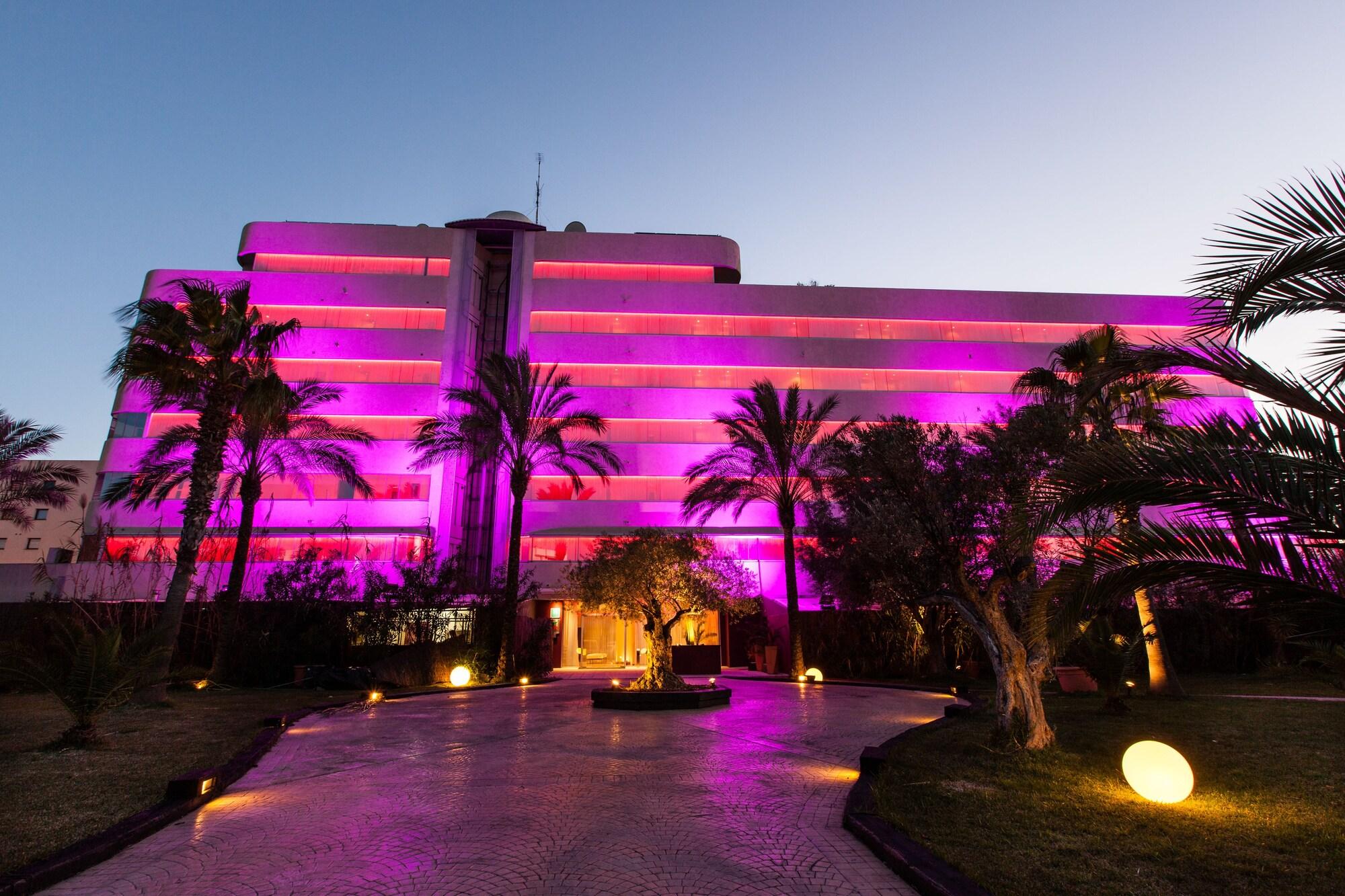 El Hotel Pacha – Includes entrance to Pacha Club