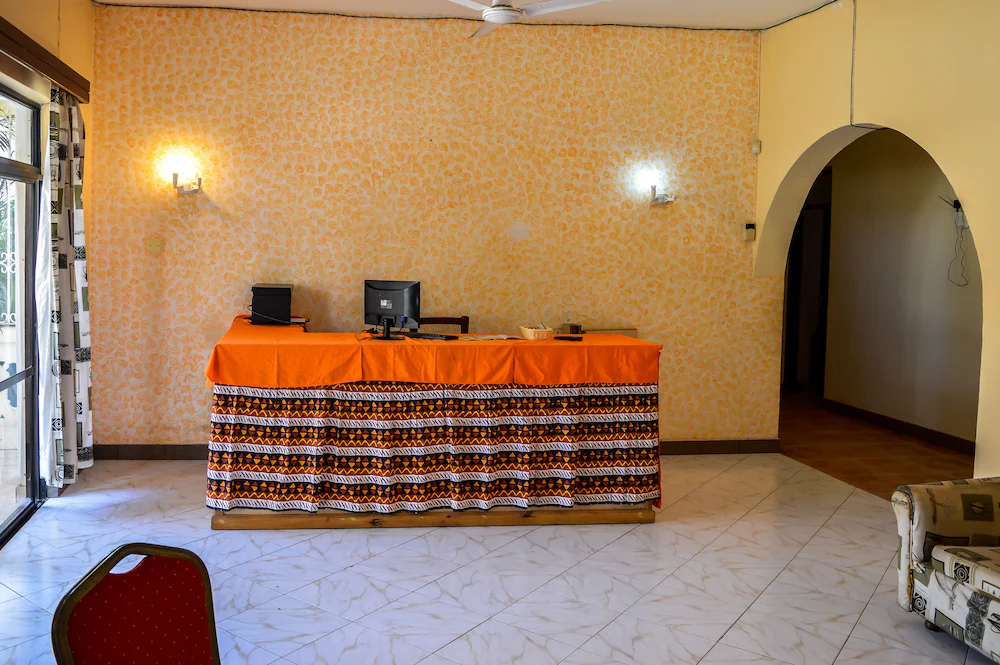 Platinum Hotel