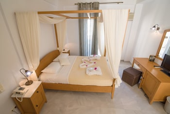Antinea Suites And Spa Hotel