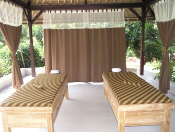 Palm Beach Resort Hotel Bali