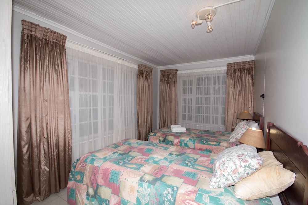 Bluewater Beachfront Guest House
