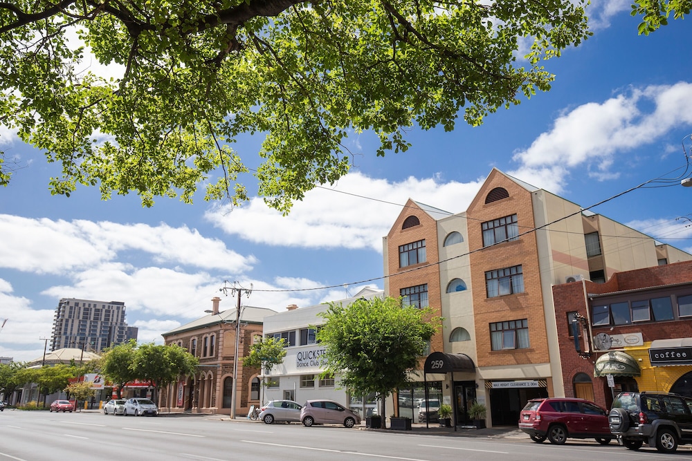 BreakFree Directors Studios Adelaide