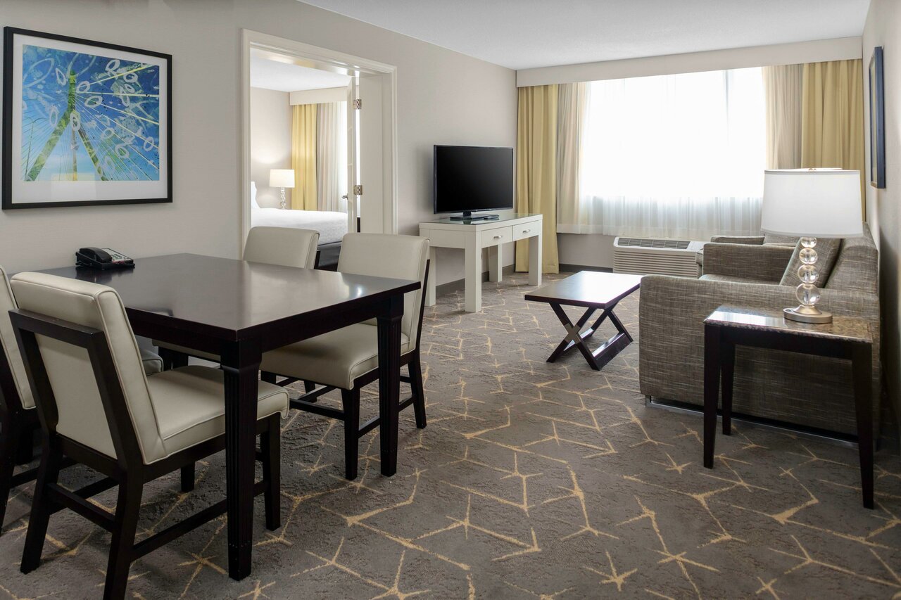 Holiday Inn Hotel and Suites Marlborough