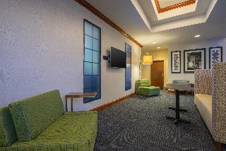 Holiday Inn Express and Suites Quakertown