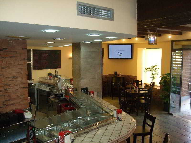 Hostal Complutense