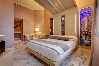 Dharma Luxury Hotel