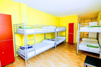 Yellow Nest Hostel Barcelona