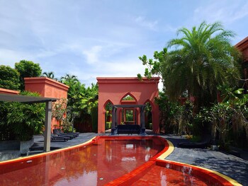 The Kiri Villas Resort