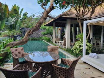 The Royal Purnama Art Suites and Villas