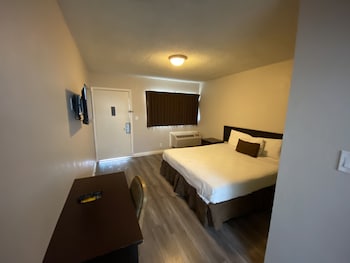 Anaheim Executive Inn & Suites