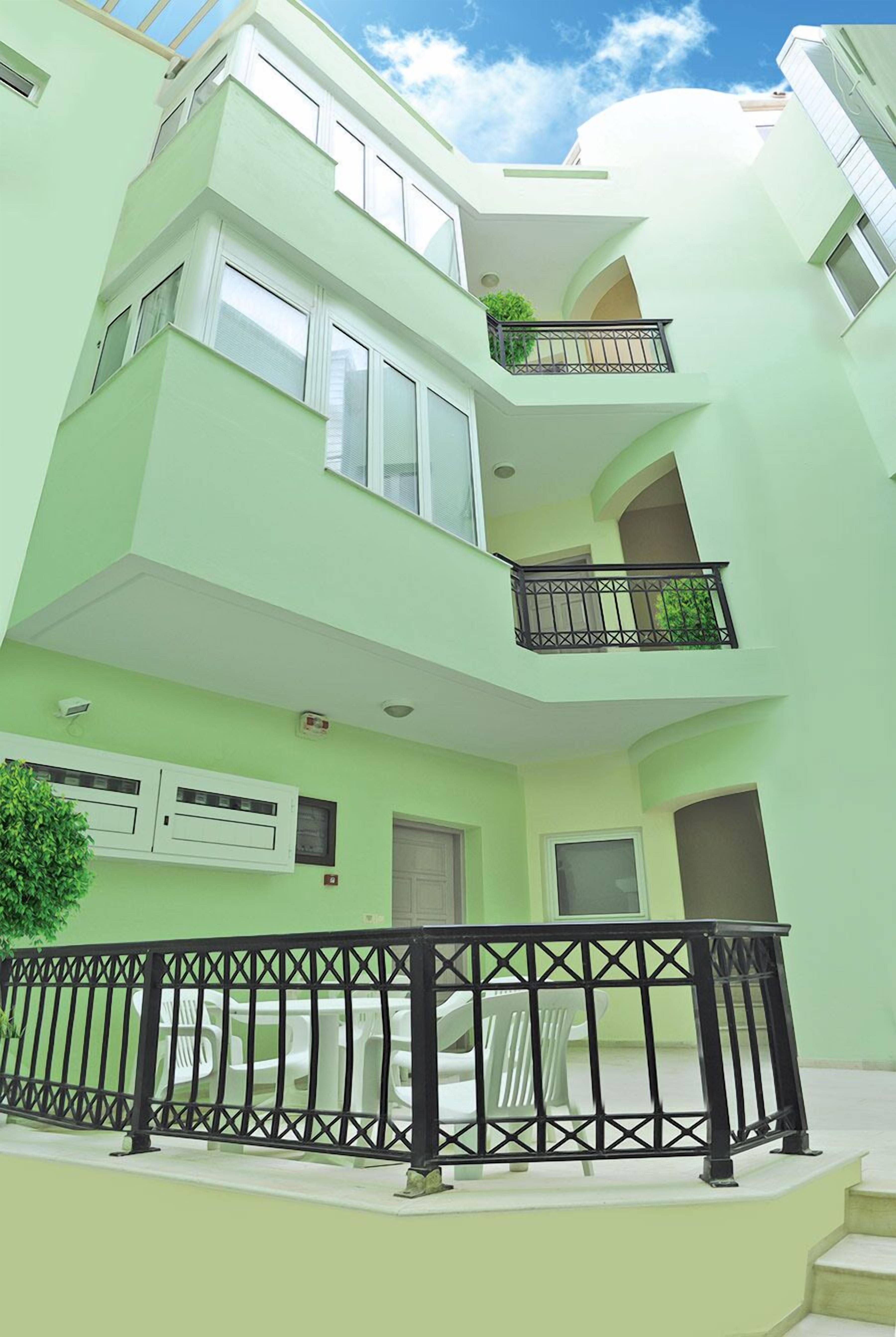 Greta Apartments