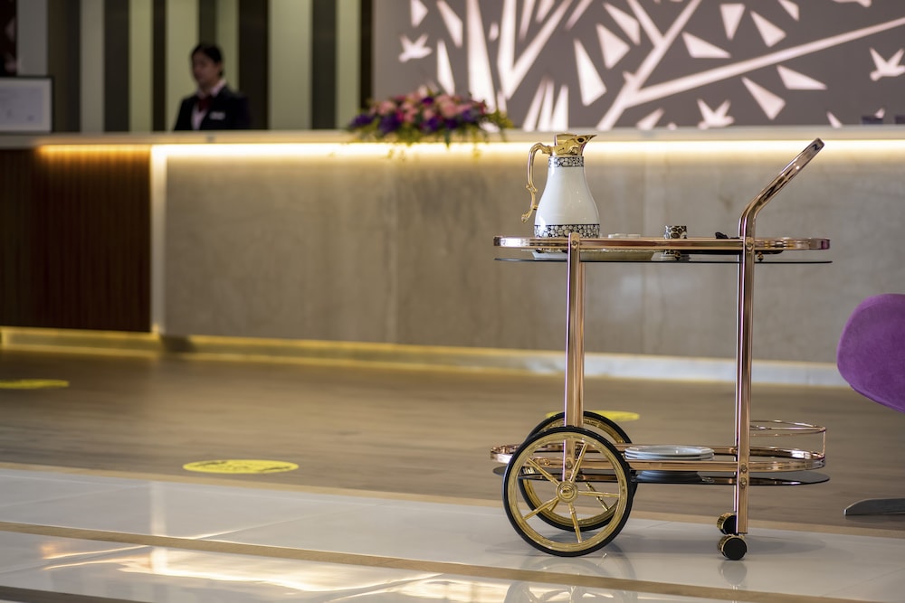 Howard Johnson Plaza By Wyndham Dubai Deira