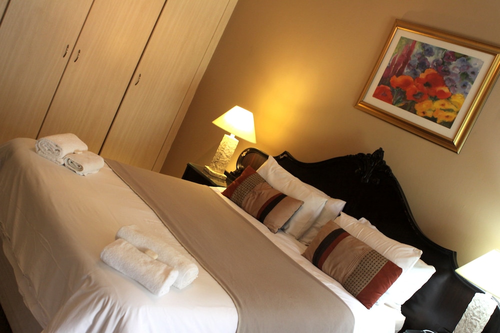 Airport Lodge Guest House