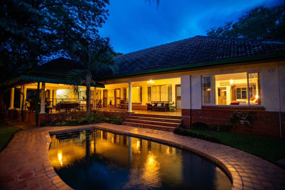 Livingstone Lodge