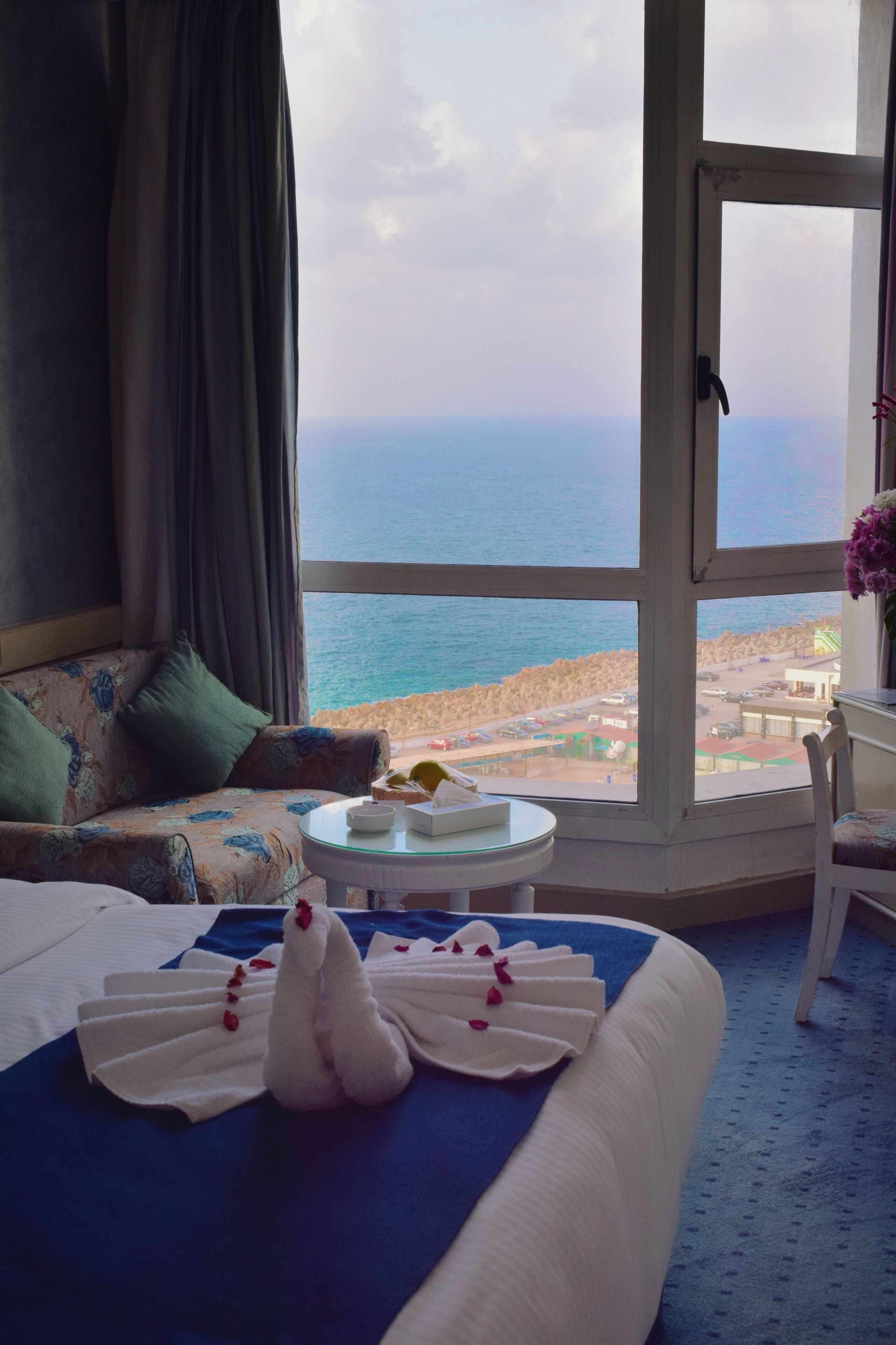 Romance Alexandria Corniche Hotel