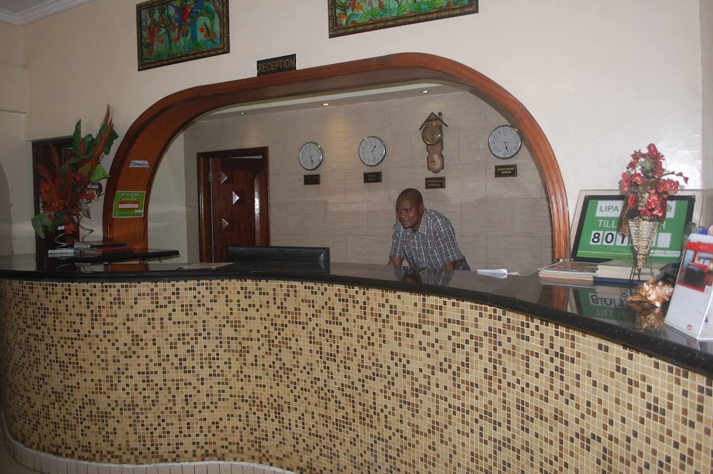Regency Park Hotel