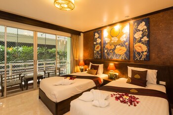 Tanawan Phuket Hotel