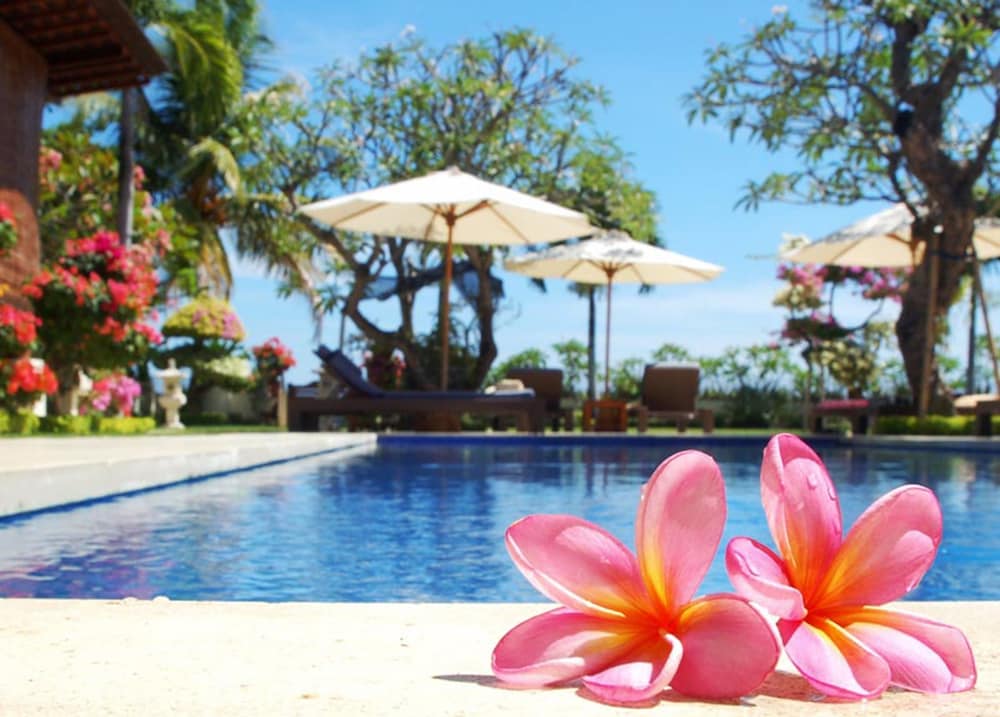 Frangipani Beach Villa