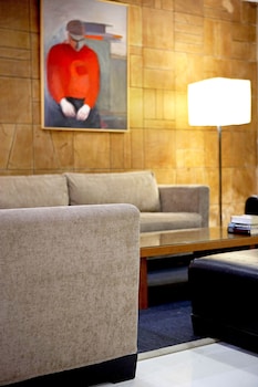 Hotel Angela Suites And Lobby
