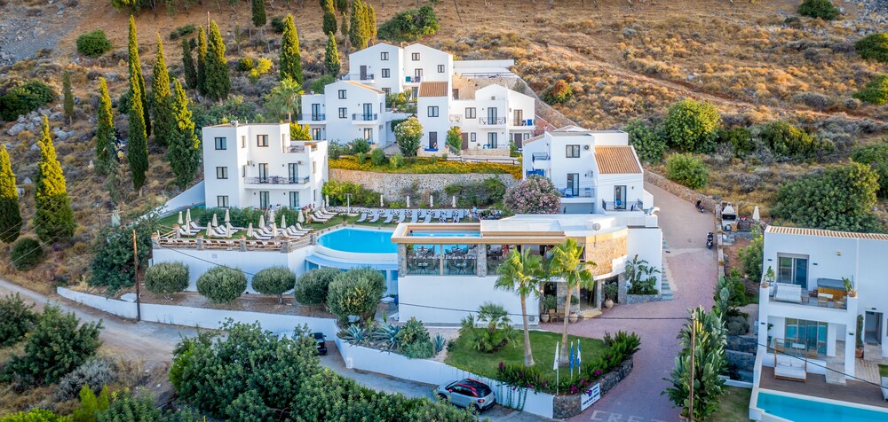 Creta Blue Boutique Hotel & Suites