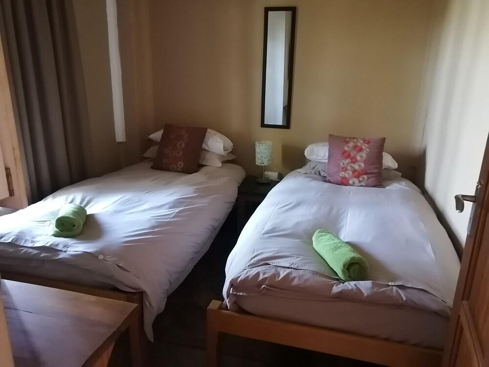 Ibis Place Guest House