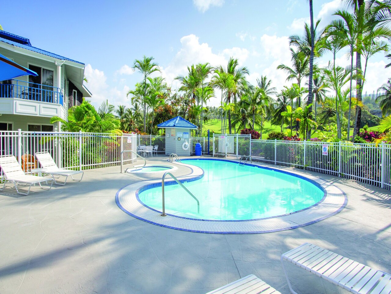 Holua Resort