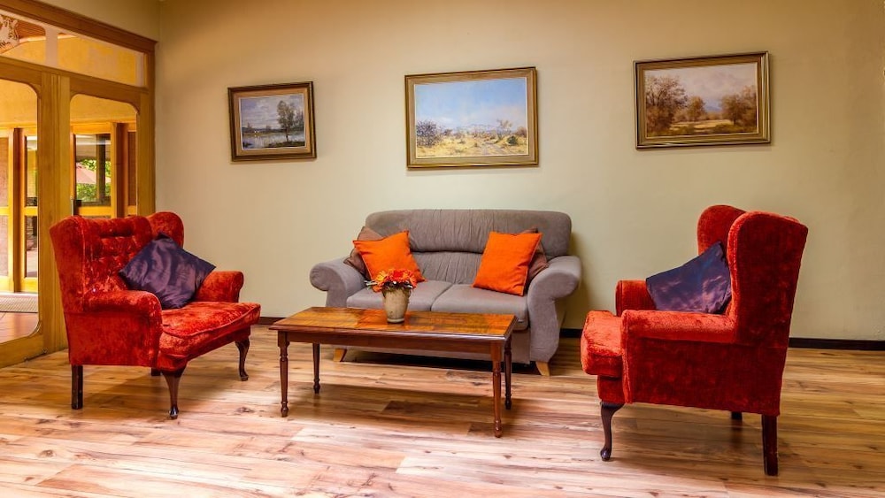 Hotel Numbi and Garden Suites